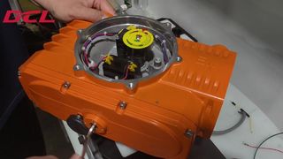 Come riparare il disinnesto dell'attuatore elettrico?